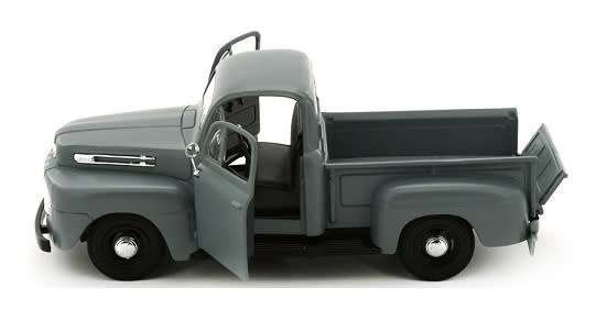 Maisto Diecast Model Car 31935 Ford F 1 F1 Pickup 1948 1/25 scale